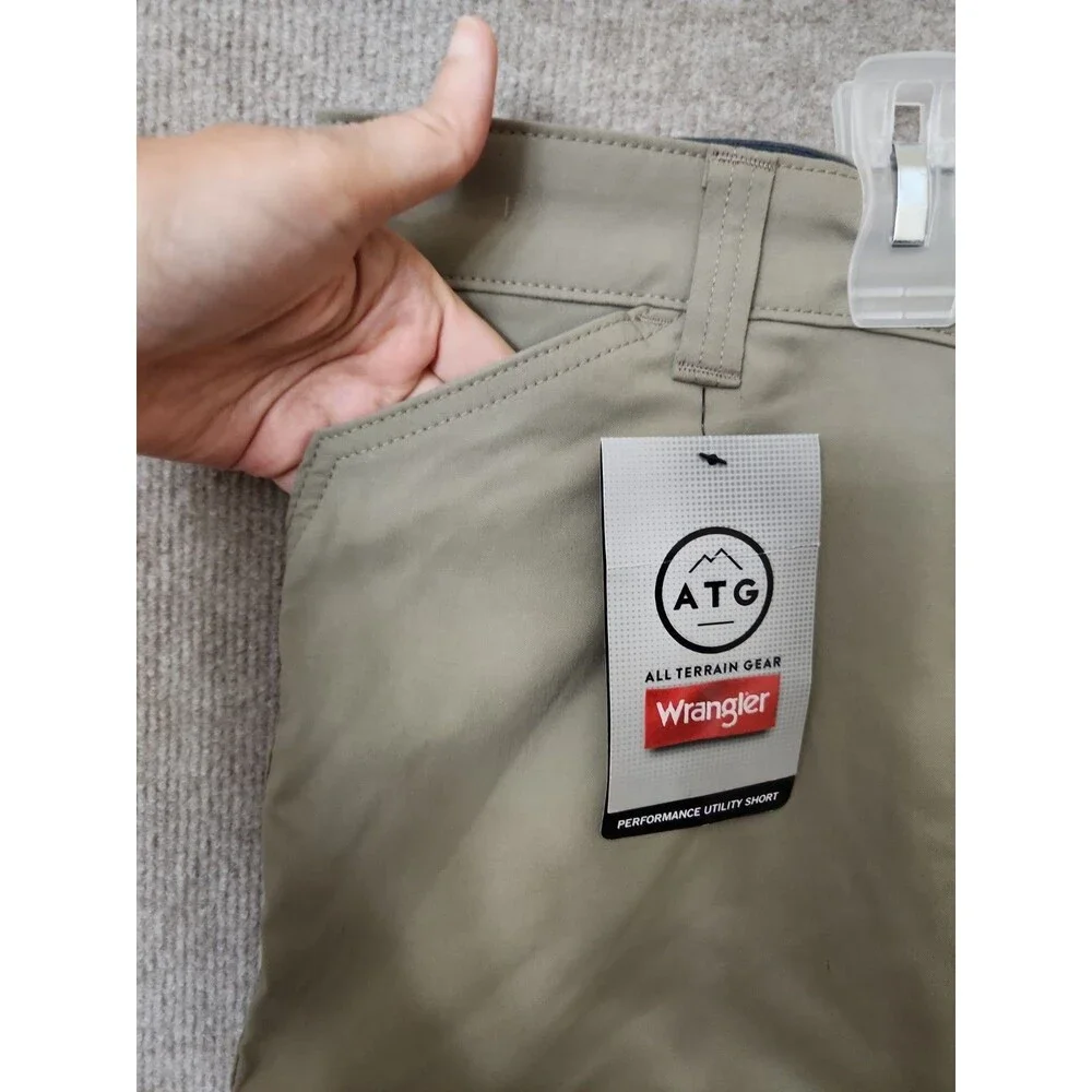 Wrangler ATG All Terrain Gear Shorts Mens 42 Tan Performance Utility Cargo NEW
